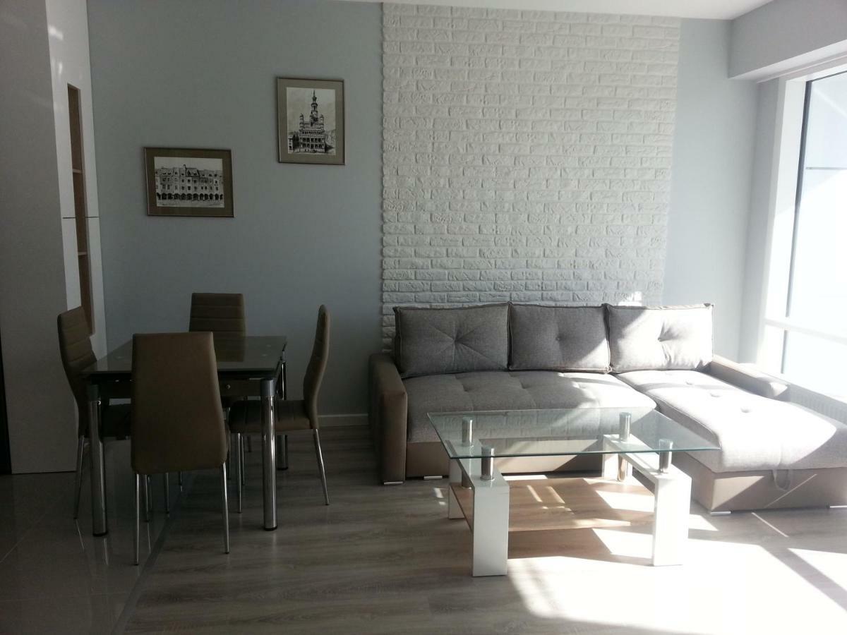 Strict Center Towarowa Apartamento Poznań Exterior foto