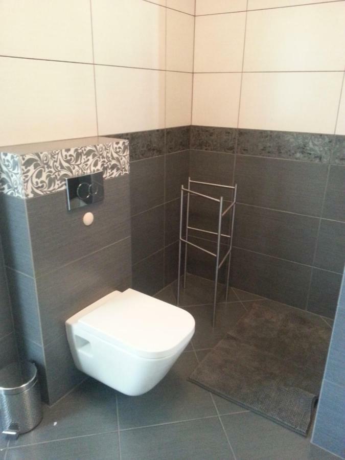 Strict Center Towarowa Apartamento Poznań Exterior foto